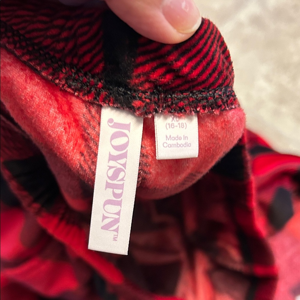 Cozy Red and Black Plaid Women’s Pajama Set XL 16-18 - Picture 3 of 9